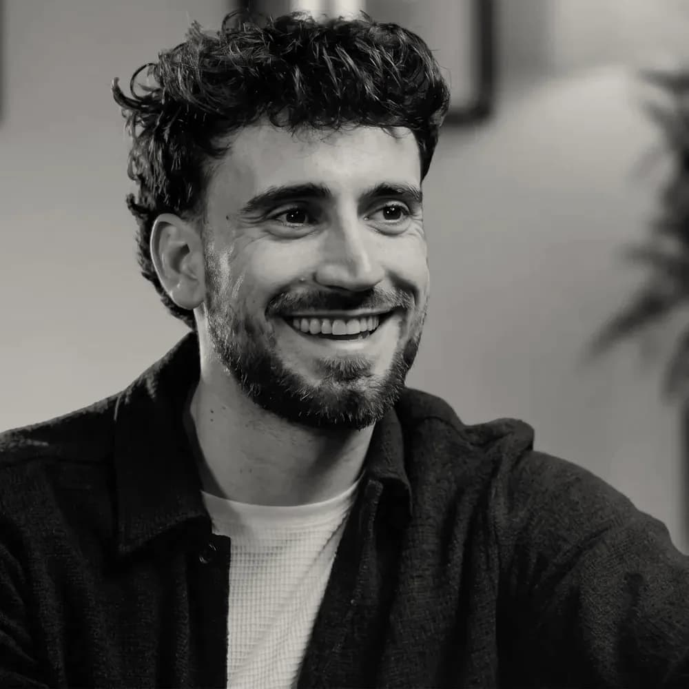 Portrait de Lucas De Oliveira, souriant